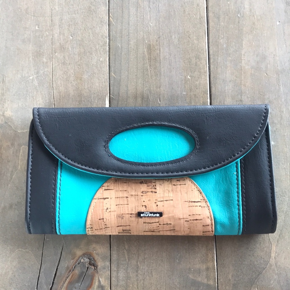 Skunkfunk vegan leather wallet clutch. Cork details.